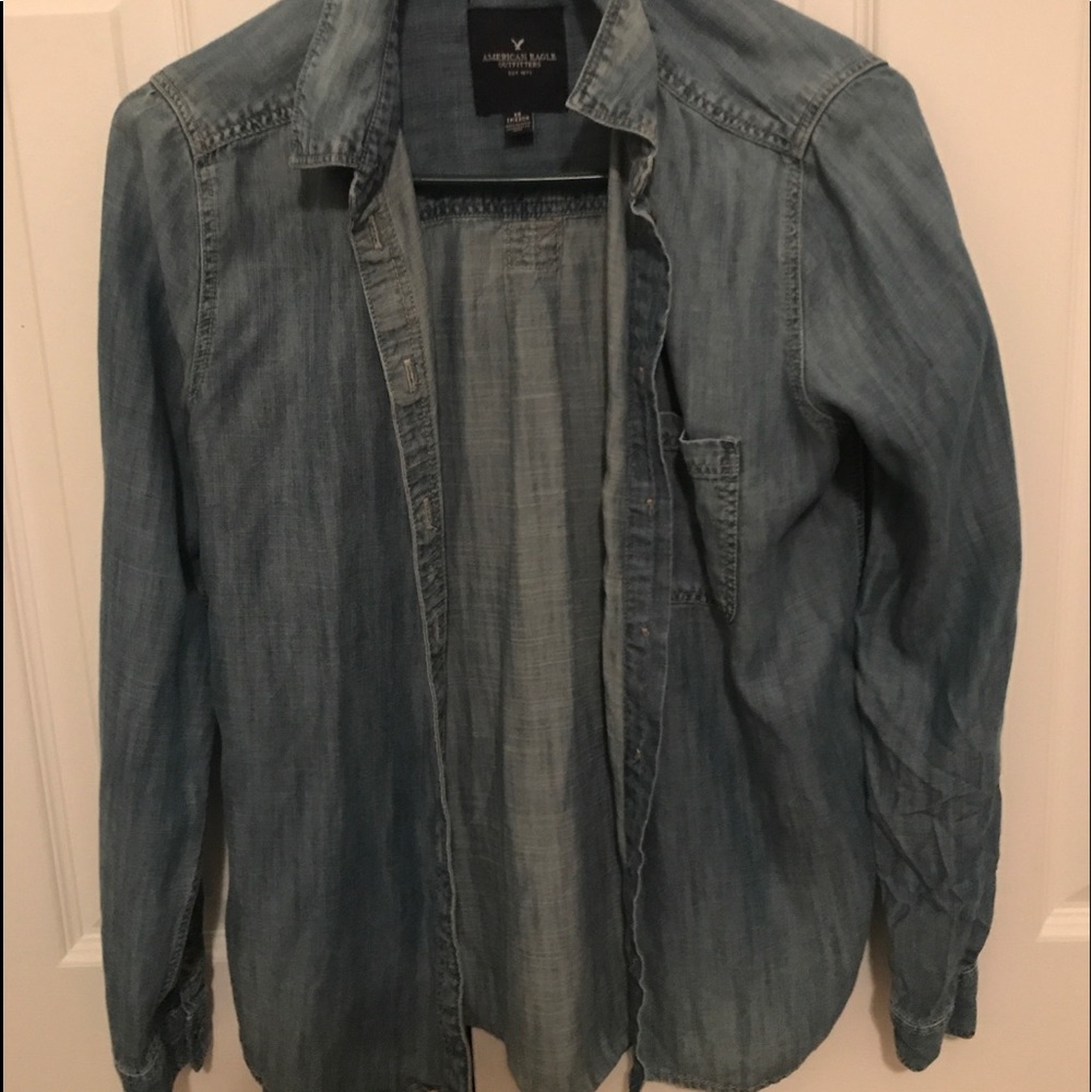 denim american eagle button up top